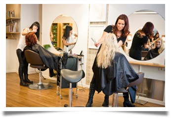 Foto de um salão de beleza